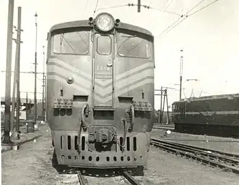 No. E445, at the time still in bottle green livery, at Salt River Depot, Cape Town, 7 January 1966.