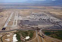 Image 25Salt Lake International Airport is the largest airport in Utah (from Utah)