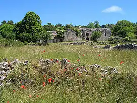 Caussnarde farm in the hamlet of Almières