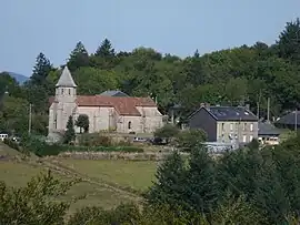 The church and surrounding buildings in Saint-Goussaud