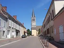 The church and surroundings in Saint-Martin-en-Bresse