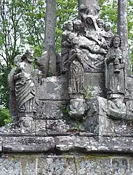 Here we see St Peter with key, Mary Magdalene and John the Evangelist with the Pieta in the background