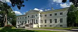 Saku Manor