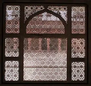 Jali at Tomb of Salim Chishti, Fatehpur Sikri shows Islamic geometric patterns developed in Western Asia.