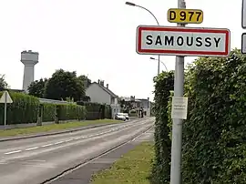 The road into Samoussy