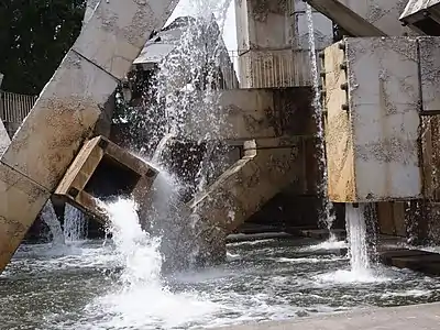 Detail showing one of the two aerial walkways (2011)