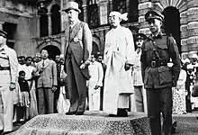 British governor Hubert Rance and Sao Shwe Thaik at the flag raising ceremony on 4 January 1948 at Stone Pillar.