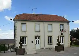 The town hall in Saponcourt