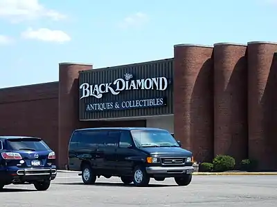 Black Diamond in the former Hess's location