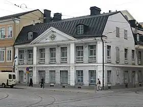 Sederholm House [fi], 1757, the oldest building of central Helsinki at the southeast corner of the square