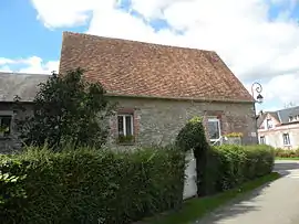 The town hall in Senantes