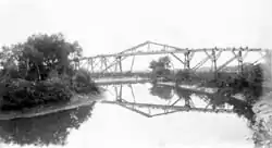 Pipeline over Shea's Creek, 1886.Image:Macleay Museum