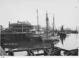 Image 4Ships docked at Port Adelaide in 1910. (from Transport in South Australia)