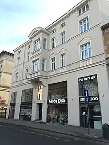 Main elevation at 41