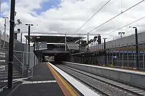 Northbound view from St Albans platform 2 facing towards platform 1