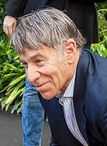 A 2018 photograph of Stephen Schwartz.