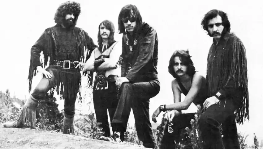 Biondo with Steppenwolf, on the right