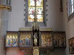 Lateral altar