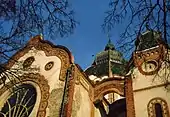 Synagogue exterior (January 2003)