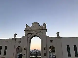 Sunrise at the Waikiki Natatorium in 2021