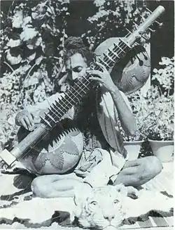 Veena Maharaj Dattatreya Rama Rao Parvatikar (1916-1990) playing the Rudra veena