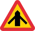 Right way at crocked intersection