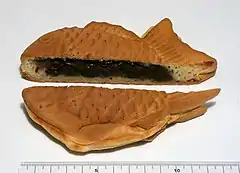 Cut surface of Taiyaki.