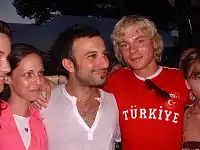 Image 24Tarkan with Hungarian fans