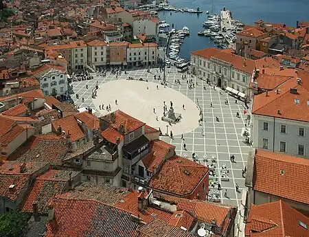 Image 77Tartini Square in Piran, Slovenia (from Portal:Architecture/Townscape images)