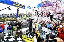 The winner: Tony Stewart (#14)