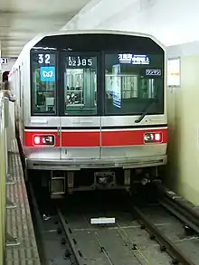 Tokyo Metro 02 series (Hōnanchō branch)