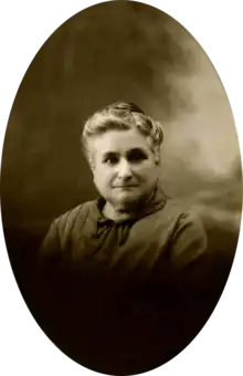 Portrait photograph of Teresa Mañé