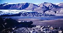 The active push moraine of Thompson glacier in July 1988