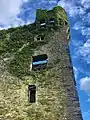 Togher_Castle_-_Northwestern_Machicolation.jpg