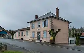 Town hall of Champnétery