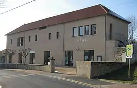 The town hall of Senaillac-Latronquiere