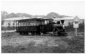 Train with passengers, 1930