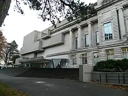 Ulster Museum(1929; extended 1962; Grade B1)