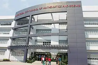 Valenzuela City School of Mathematics and Science façade in Malinta