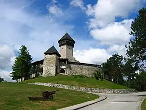 Velika Kladuša Castle