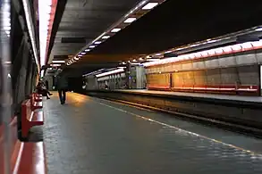 Vendôme Station platform.