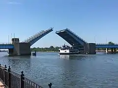 Bay City's popular Princess Wenonah river cruise passing under the Veteran's Memorial Bridge