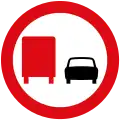 No overtaking by lorries