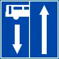 413a: One way street with a contraflow lane for buses