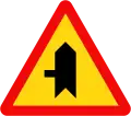 207c: Road junction with priority