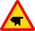 207h: Road junction with priority