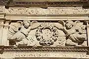 Vieux-Raisin: cherubs (putti).