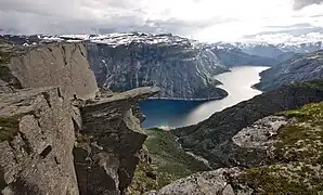 View of the Trolltunga outcropping