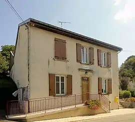 The town hall in Viocourt