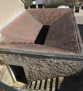 Similar Lavoir from outside.